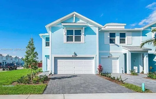 6359 Sailpointe Ln Photo 1