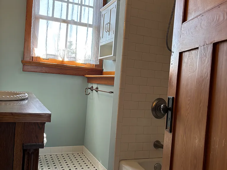 2225 Dante St — Photo 14