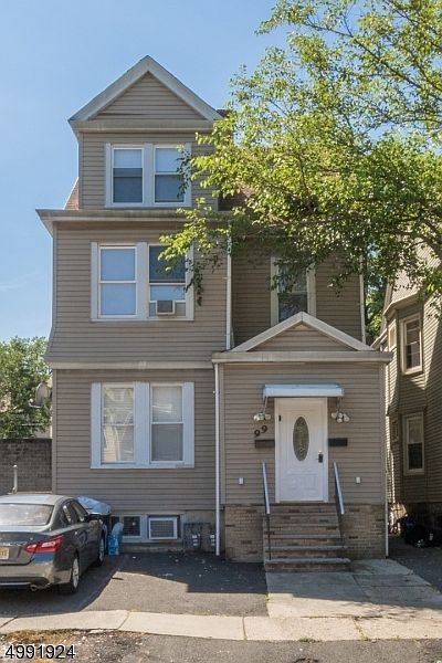 1st image of 99 N 16th St