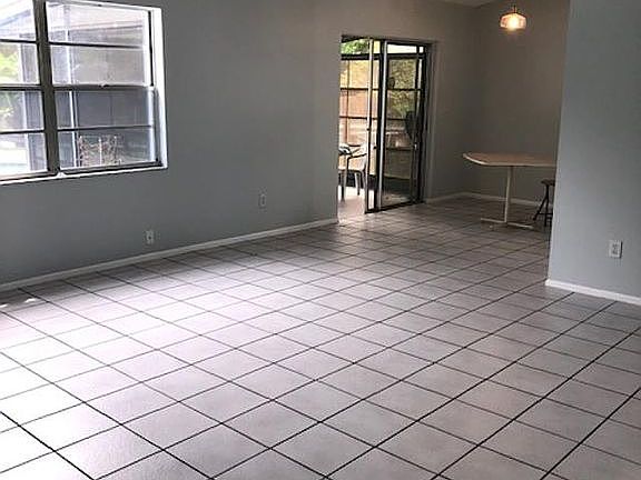 5th image of 5638 25th Street Cir E