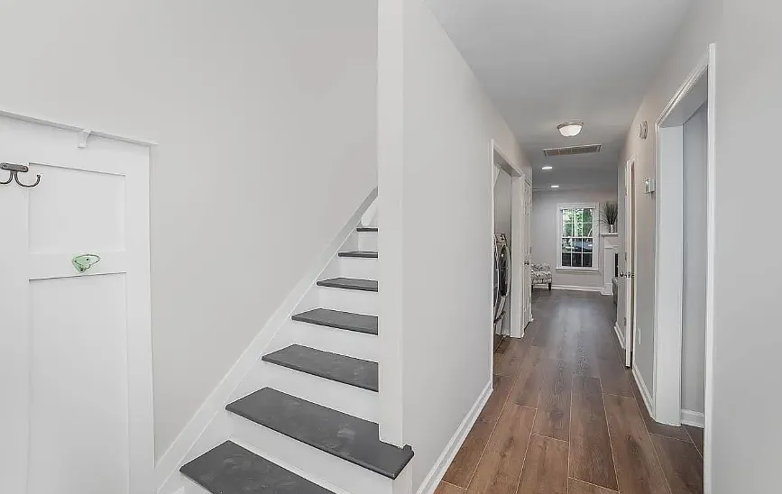 2 bed, 2.5 bath, 1200 sqft, $2,100 — Photo 1