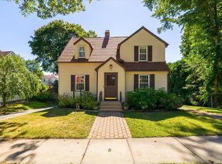 49 Monroe Ave, Worcester, MA 01602