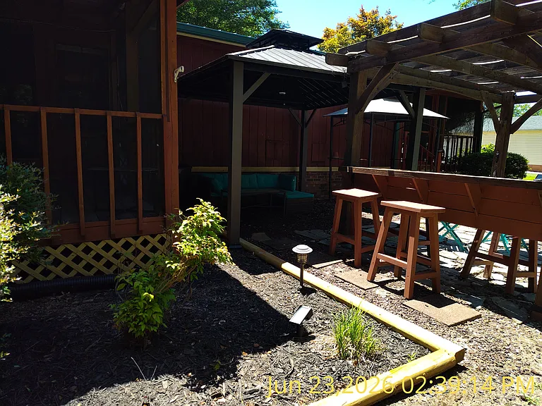 330 McClain Dr — Photo 60