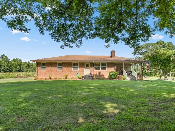 4724 McConnell Rd, McLeansville, NC 27301