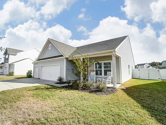 2nd image of 2619 Courtland Dr