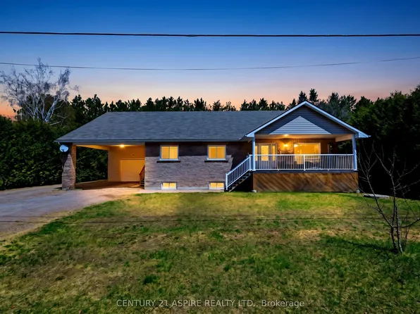 84 Pinewood Pl, Laurentian Hills, ON K0J 1P0