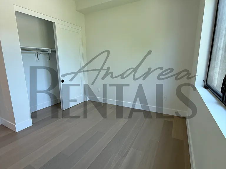950 Hough Ave #302 — Photo 16