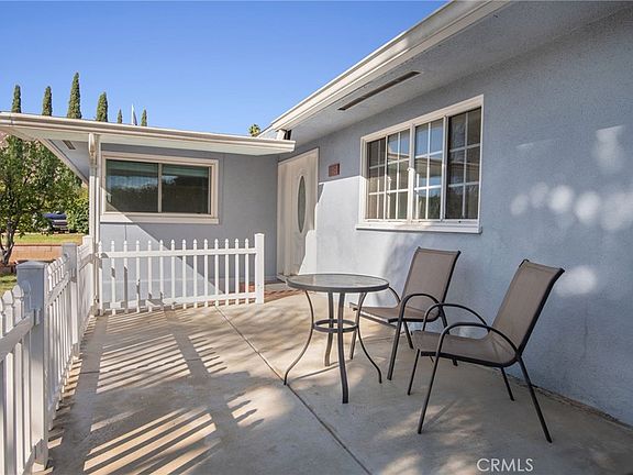4th image of 11461 Flower St