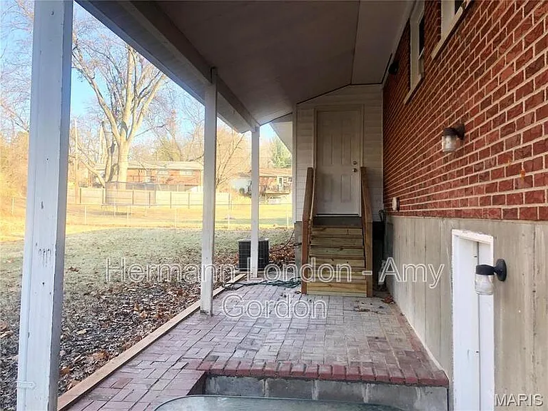 10729 Waycroff Dr — Photo 17