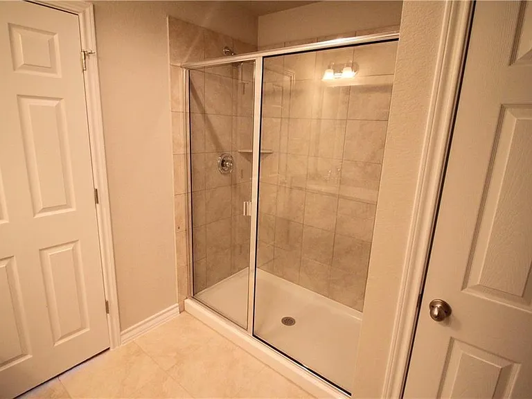 509 Whitney Trl — Photo 12