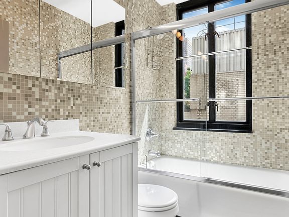 4th image of 407 Park Ave S APT 3B