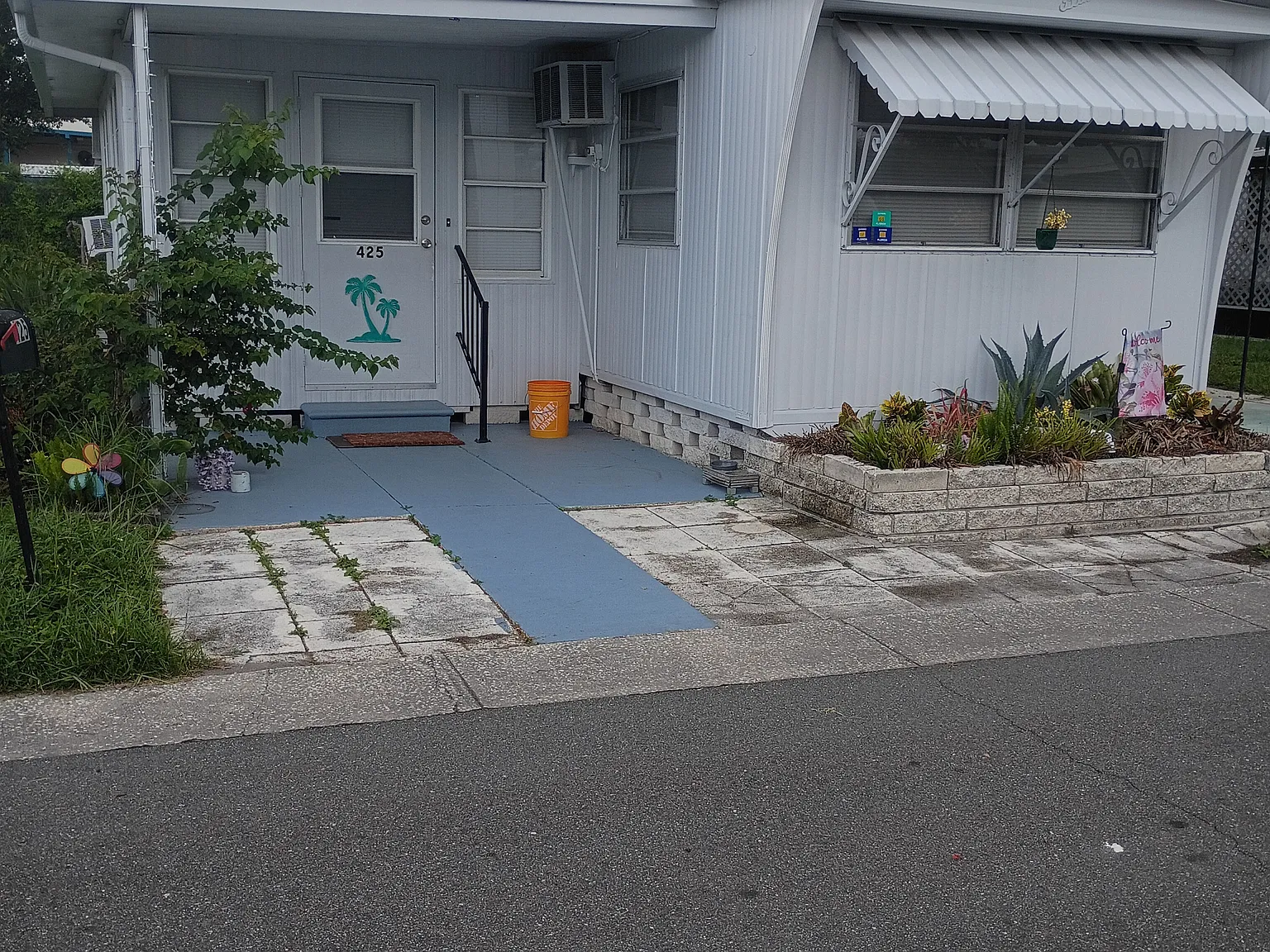 1 bed, 900 sqft, $500 — Photo 1