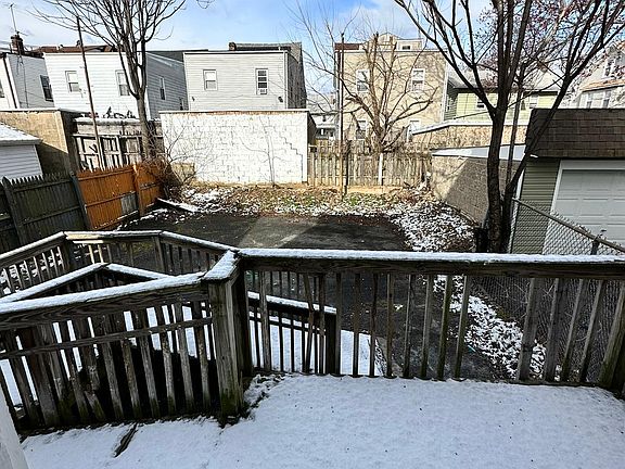 2nd image of 189 Isabella Ave #1AB