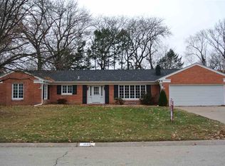 1120 Coffelt Ave, Bettendorf, IA