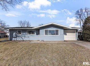 2029 W Cimarron Dr, Peoria, IL 61614