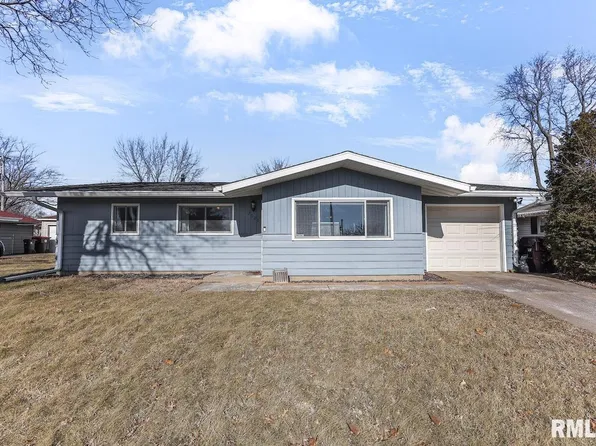 2029 W Cimarron Dr, Peoria, IL 61614