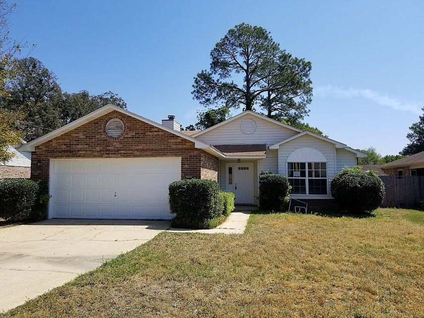 1st image of 402 Westlake Dr