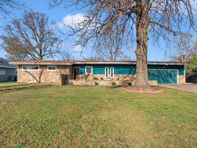 525 S Woodchuck Ln, Wichita, KS, 67209