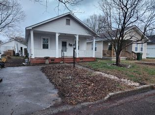 213 S 9th Ave, Hopewell, VA 23860