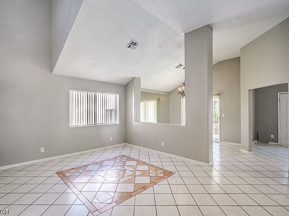 5th image of 300 Coconut Grove Ct