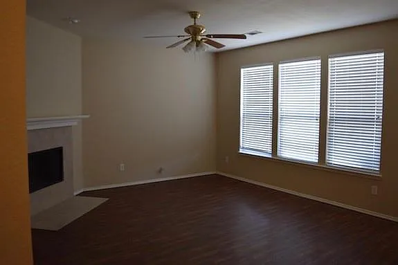 4105 Capstone Dr — Photo 6
