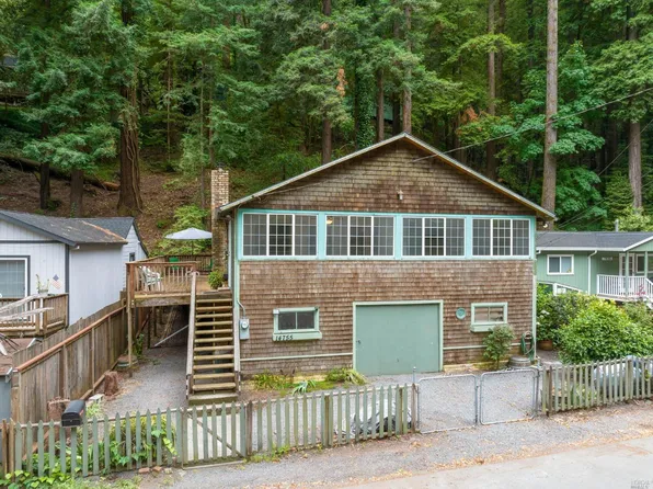 14755 Rio Nido Road, Guerneville, CA 95446