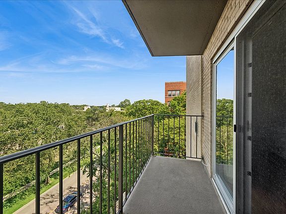 4th image of 1567 Ridge Ave APT 702