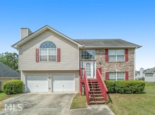 6313 Lakeview Ct, Rex, GA 30273