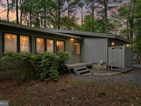 18 Bayberry Rd, Bethany Beach, DE 19930