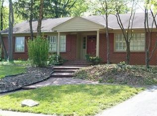 229 Leawood Dr, Lexington, KY 40502