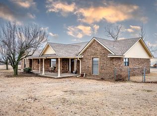 2900 NE Apache St, Piedmont, OK 73078