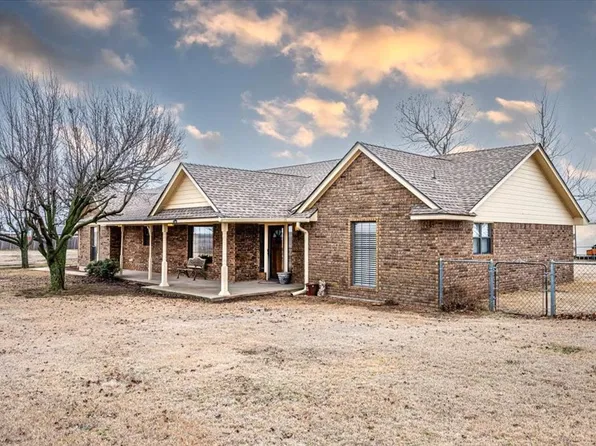 2900 NE Apache St, Piedmont, OK 73078