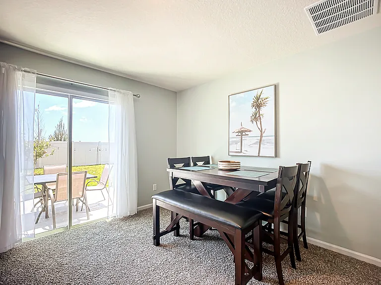 35 Albacete Rd — Photo 43