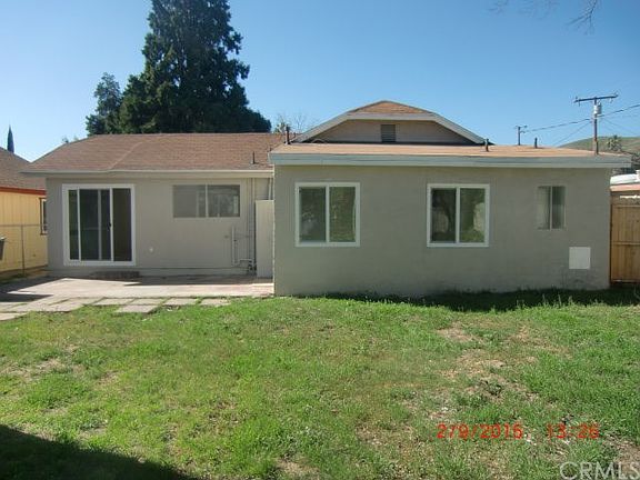 4th image of 3155 N Crescent Ave