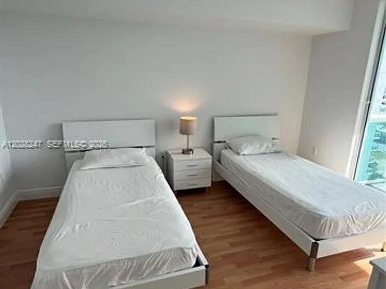 1800 N Bayshore Dr #2310 — Photo 24