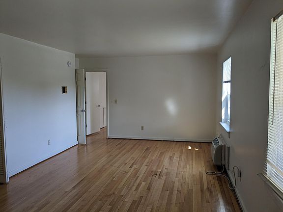 4th image of 1711 Westover Ave SW APT 11