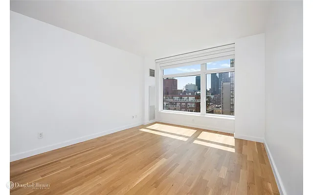 Rented by Douglas Elliman | media 27