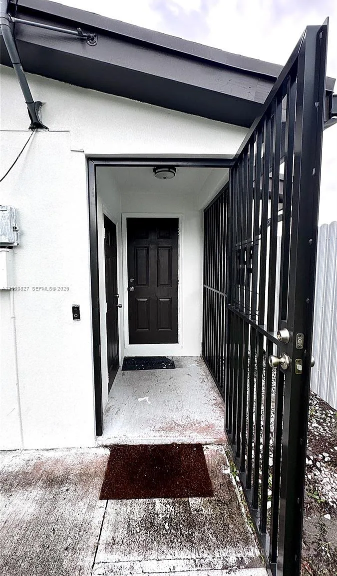 1 bed, 1.0 bath, 750 sqft, $1,950 — Photo 2