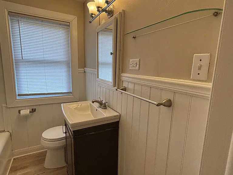 209 W Dudley St #1 — Photo 5