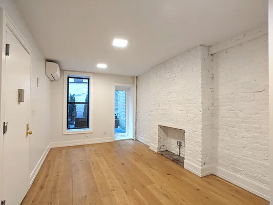 Rented by Mirador Real Estate | media 15