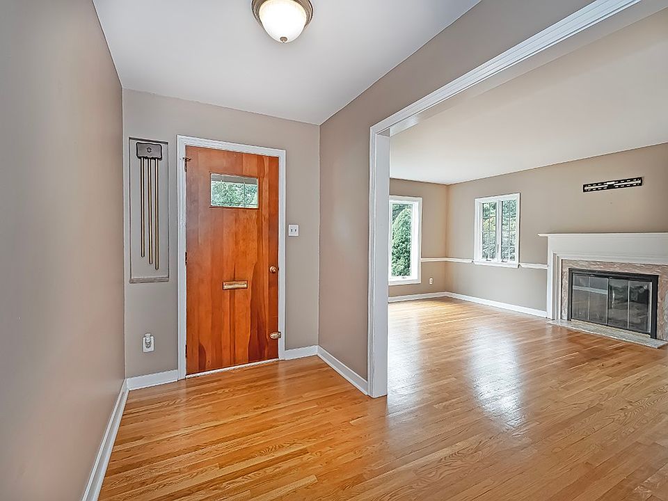 286 Twin Hills Dr, Pittsburgh, PA 15216 | Zillow