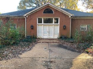 7180 Whitten Place Dr, Southaven, MS 38672