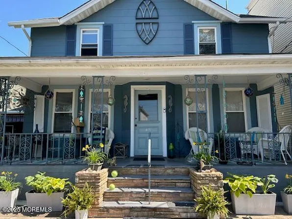 65 Mount Hermon Way APT 3, Ocean Grove, NJ 07756