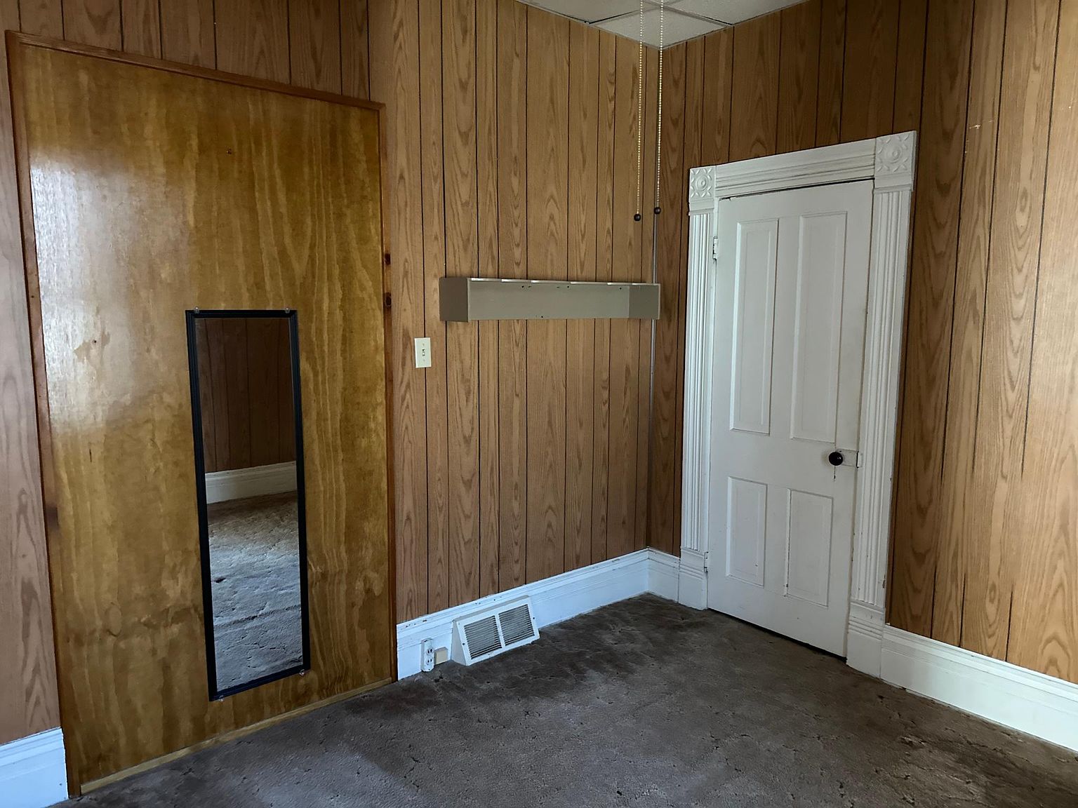 704 E 7th St, Concordia, KS 66901 Zillow