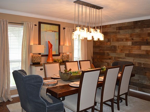 5th image of 1305 Woodland West Dr