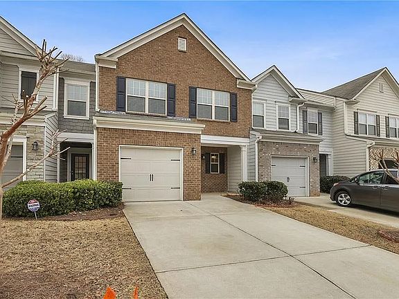 3rd image of 5210 Sherwood Way