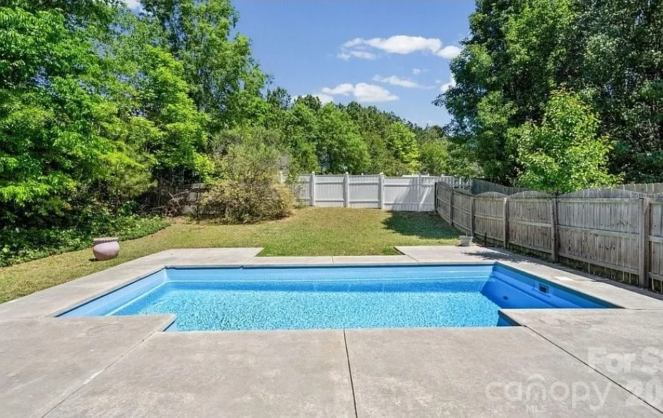 2011 Stargrass Ct