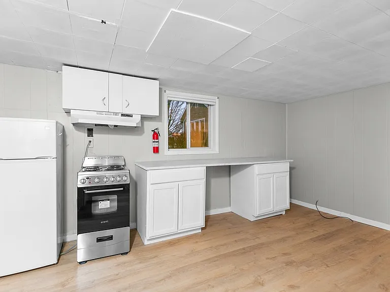 510 Clark St #C — Photo 1