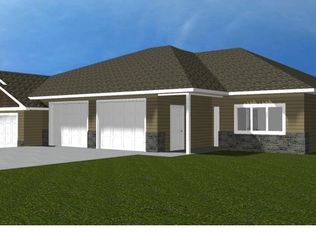 531 Kaylee Ct, Watertown, SD 57201