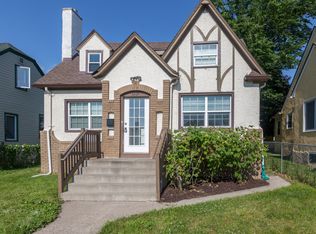 3227 James Ave N, Minneapolis, MN 55412